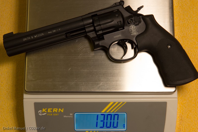 Smith_&_Wesson_586_-3613