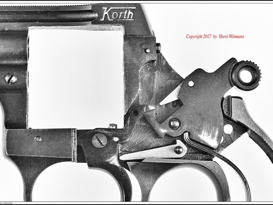 Korth Revolver  9mm R.K.   Gespanntes Schlagstück, SA-Modus