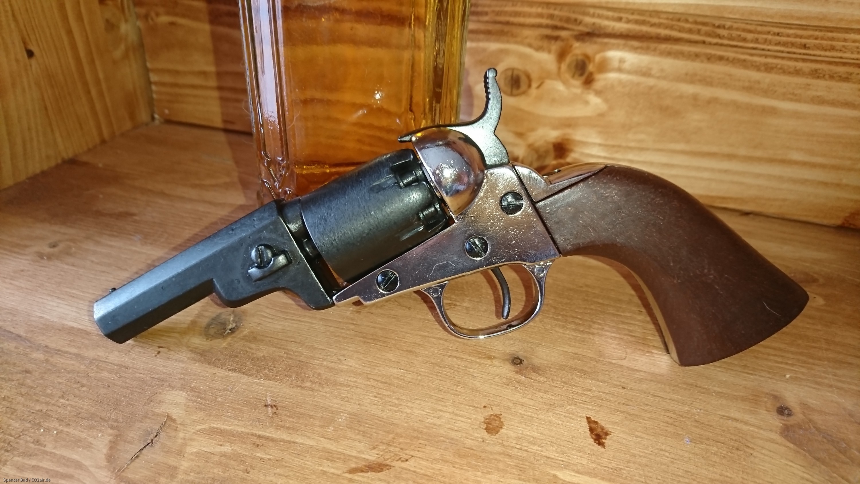 Deko Colt 1849 Wells Fargo