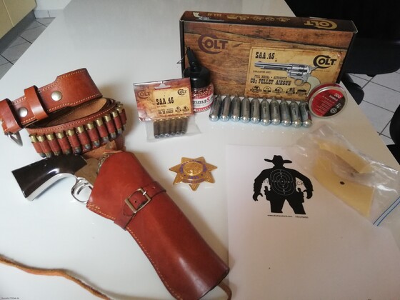 SAA Colt 45 co2 Diabolo + western holster + Zubehör