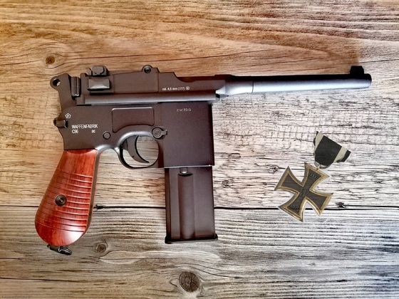 Mauser C96 M712 - perfekt history