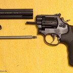 Smith_&_Wesson_586_-3612